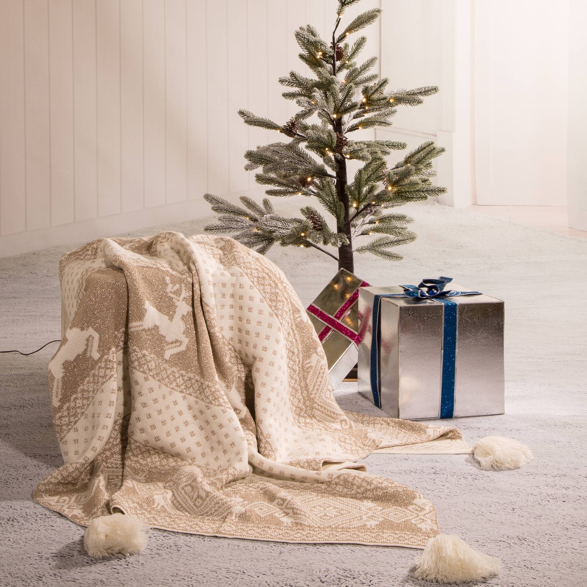 Glitzhome® White Knited Acrylic Throw Blanket with Tassels